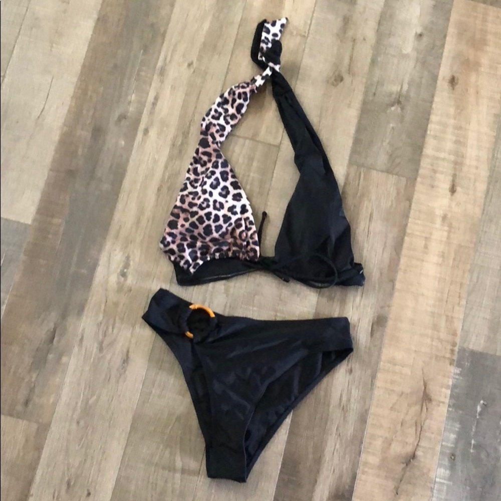 Halter leopard bikini